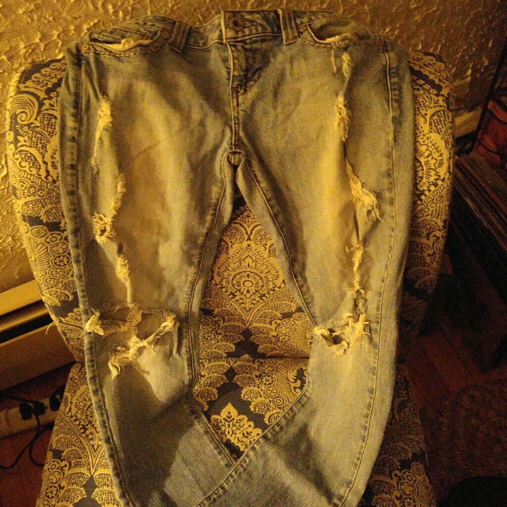 Ripped Guess Jeans